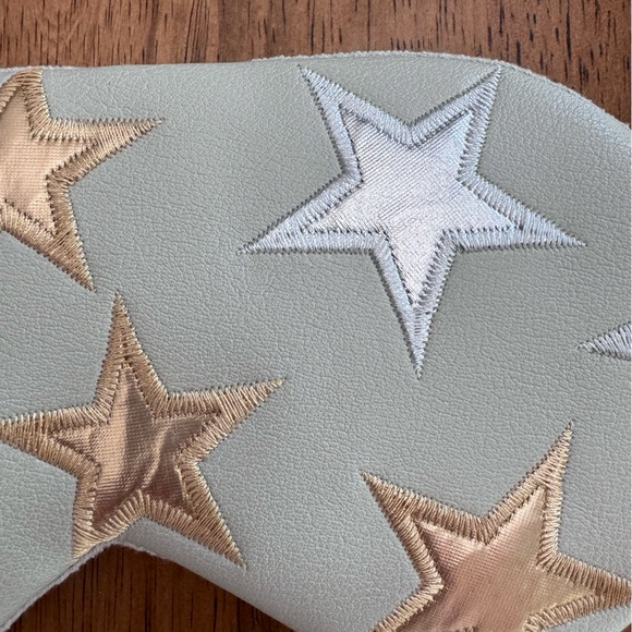 NWT Free People x Understated Vegan Leather Travel Mask Grey w/ Metallic Stars - Picture 6 of 13